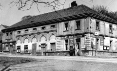 Hostinec U Brabců, dříve také Hostinec na náměstí